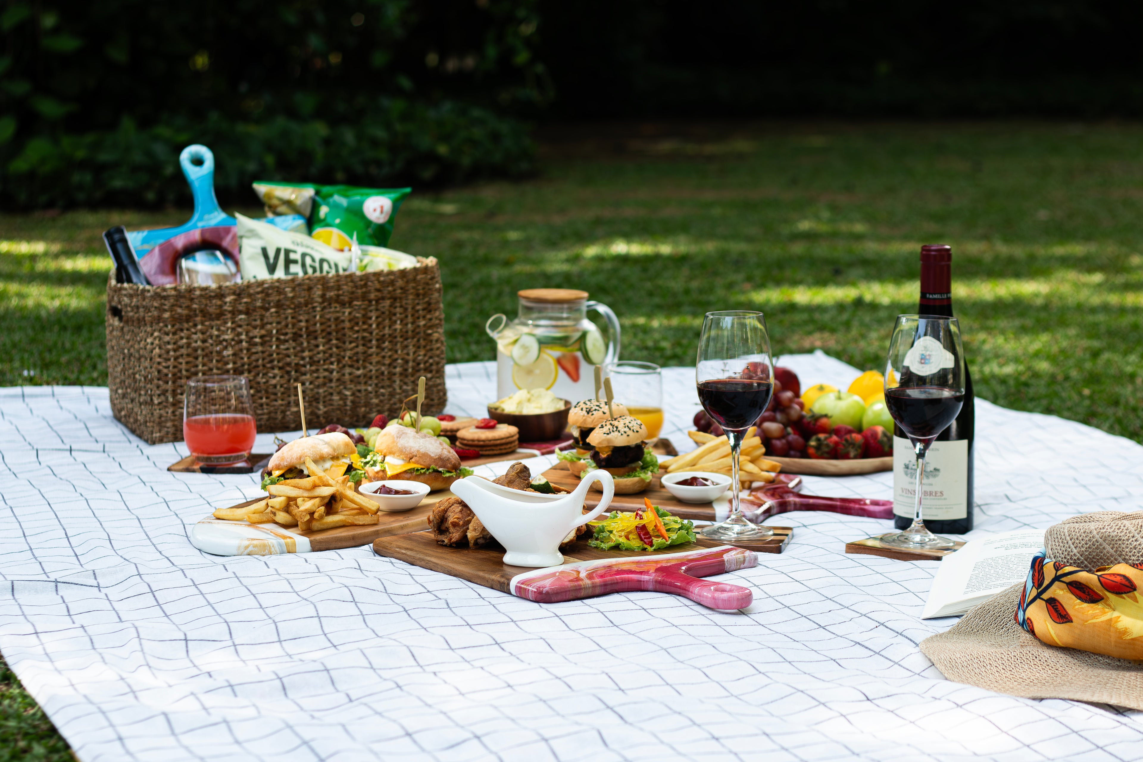 Art Meets Function: The Beauty of Resin Charcuterie Boards for Picnics